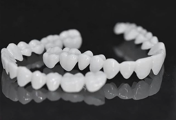SmileEase Adjustable Cosmetic Teeth Cover Upper & Lower Set
