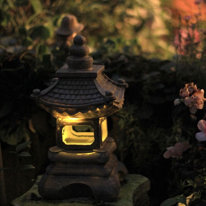Japanese Zen Solar Waterproof Pagoda Stone LED Outdoor Garden Decoration Landscape Lighting