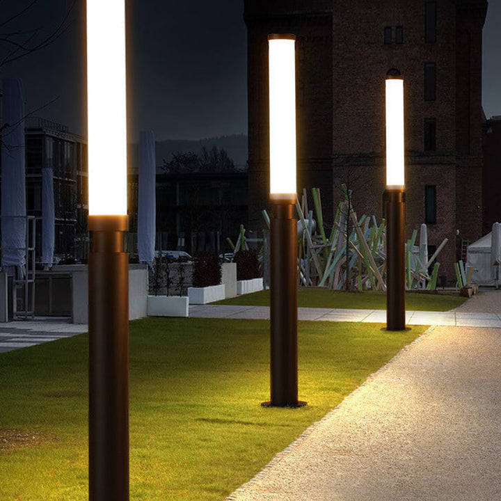 Modern Minimalist Acrylic Aluminum Hardware Lipstick Design LED Outdoor Lawn Floor Lamp For Outdoors
