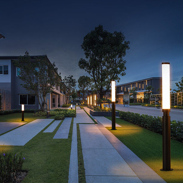Modern Minimalist Acrylic Aluminum Hardware Lipstick Design LED Outdoor Lawn Floor Lamp For Outdoors
