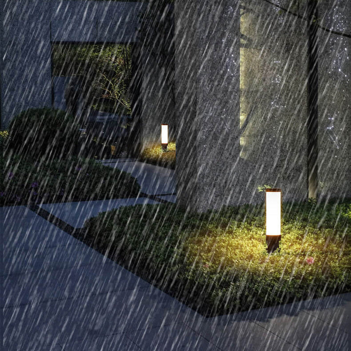 Modern Minimalist Acrylic Aluminum Hardware Lipstick Design LED Outdoor Lawn Floor Lamp For Outdoors