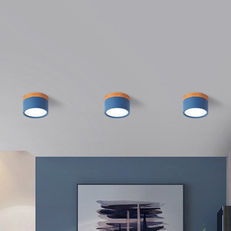 Compact Cylinder LED Flush Mount Ceiling Light - Modern Metal Design for Kitchen & Bar