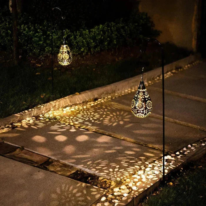Solar-Powered & Weather-Resistant Garden Lamp in Floral Design - For Stylish Outdoor Lighting
