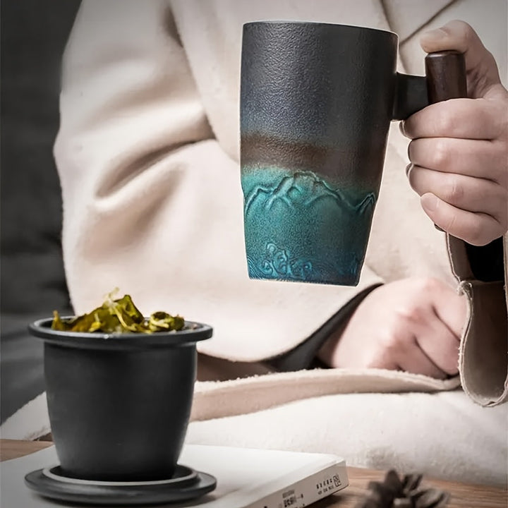 Handmade Ceramic Tea Mug with Strainer – Authentic Design and Practical Use