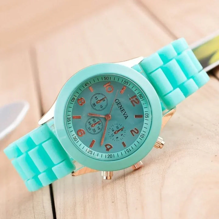 Everyday Silicone Quartz Watch - Lightweight Casual Timepiece