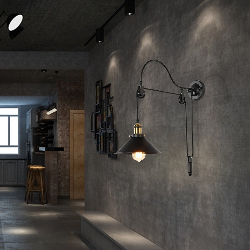 Retro Industrial Forged Iron 1-Light Source Pulley Wall Lamp