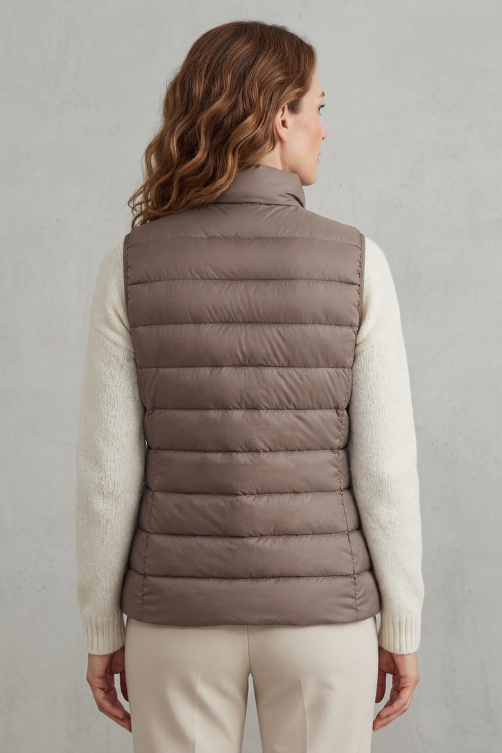 Women's Lightweight Quilted Layering Vest – Effortless Warmth & Style