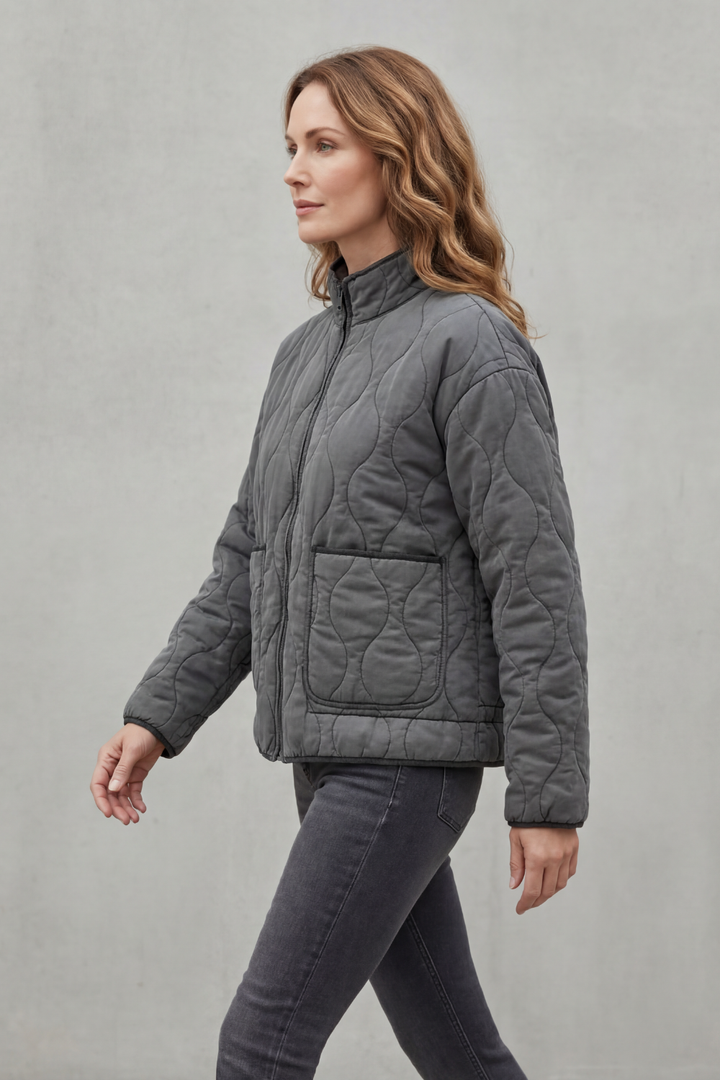 Women's Classic Quilted Puffer Jacket with Flattering Silhouette