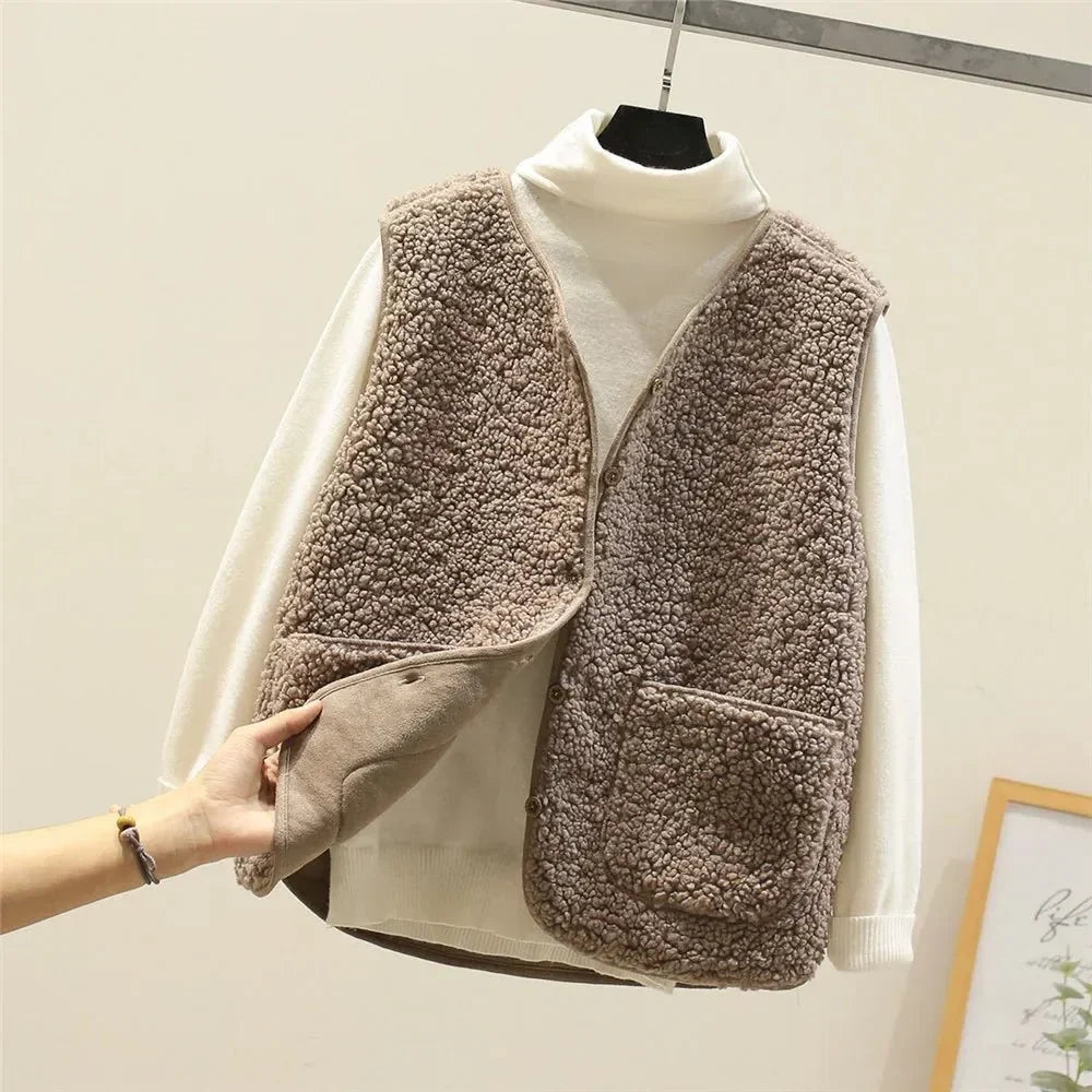 Women's Plush Sherpa Sleeveless Vest – Warm, Lightweight & Casual Layering