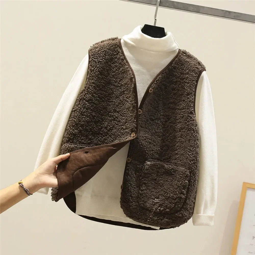 Women's Plush Sherpa Sleeveless Vest – Warm, Lightweight & Casual Layering