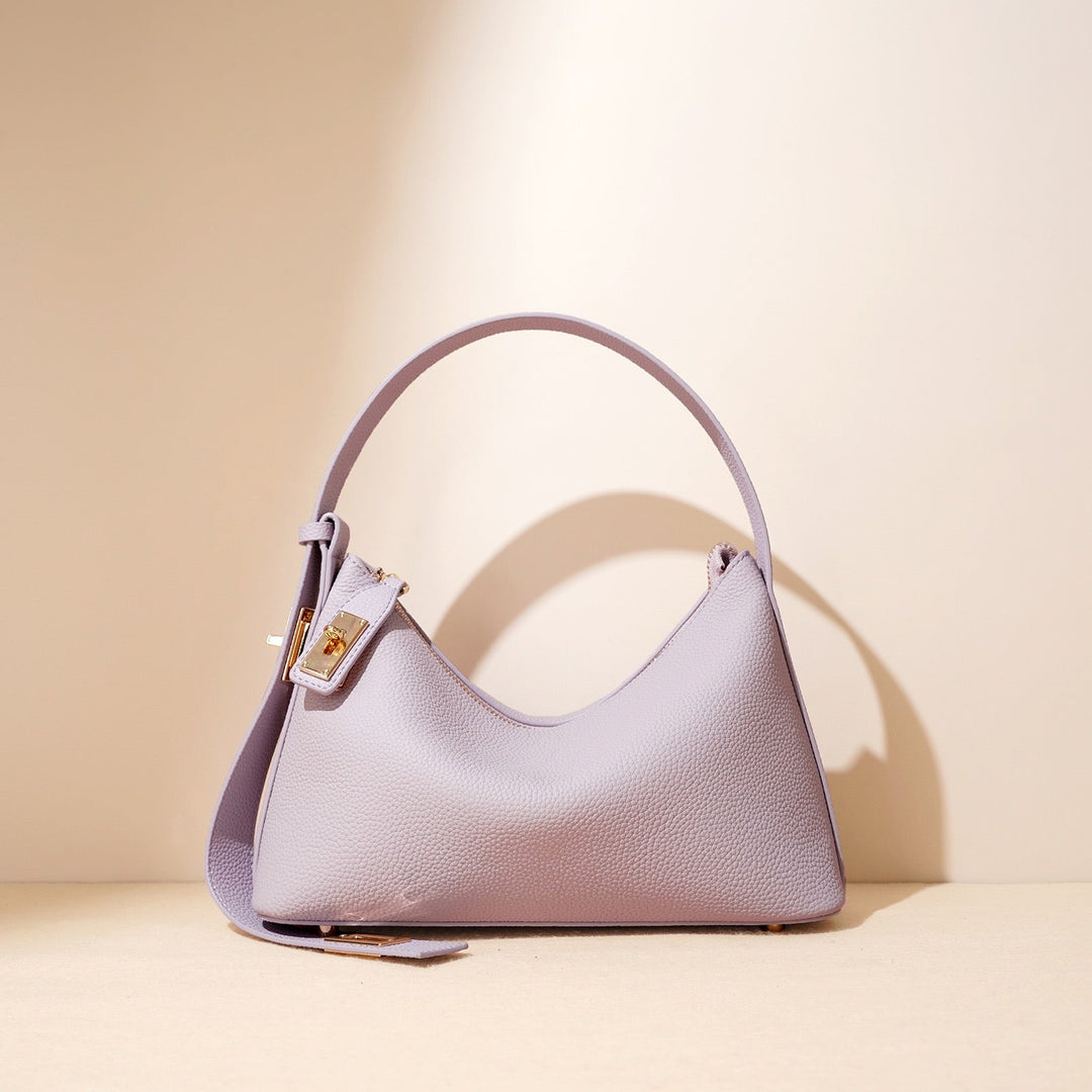 Quinn – Pebbled Shoulder Bag With Gold Lock Charm