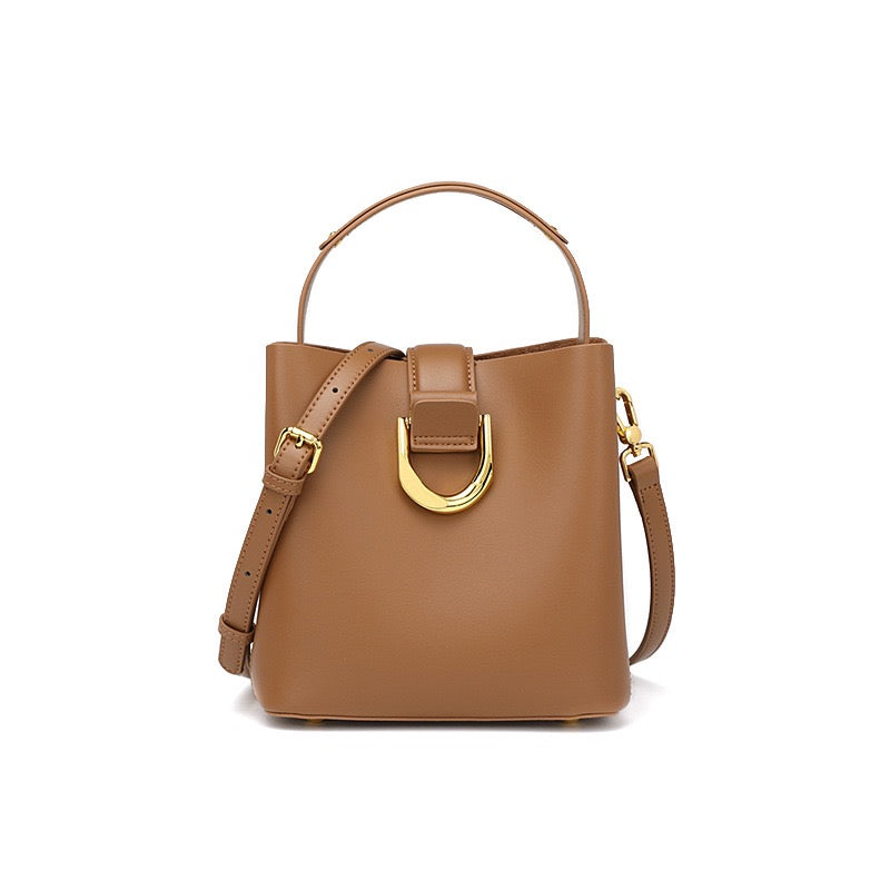 Cali – Bucket Bag With Gold D Ring And Crossbody Strap