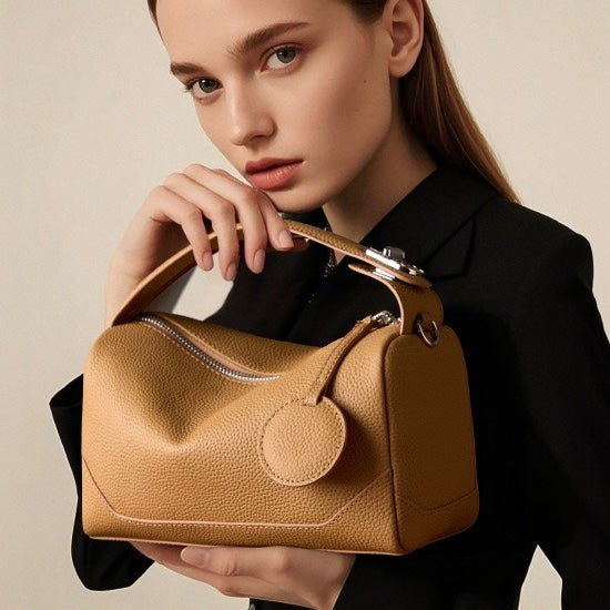 Reeve – Pebbled Shoulder Bag With Crossbody Strap