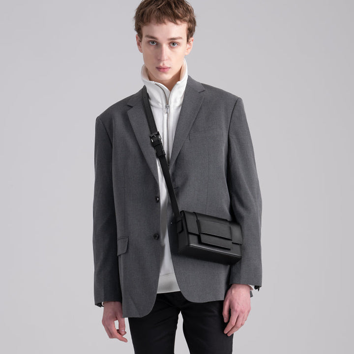 Corden – Unisex Leather Crossbody Bag with Structured Flap & Belt Loop Detail