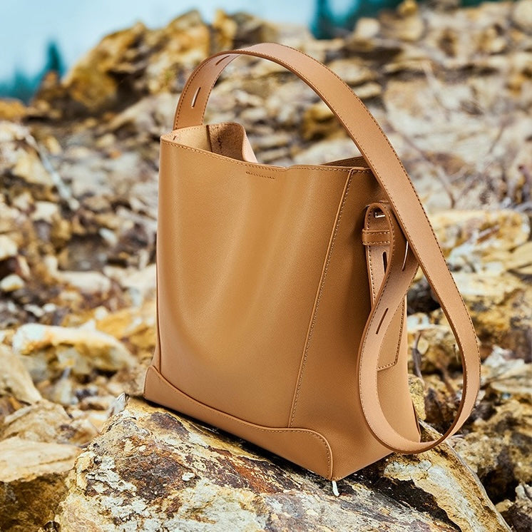 Wren – Women's Bucket Bag, Crossbody Shoulder Purse with Inner Zip Pocket