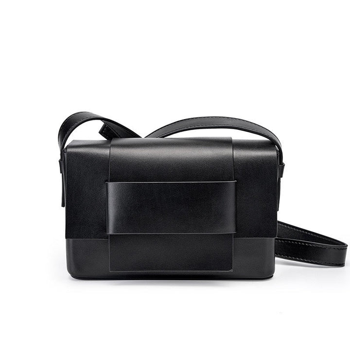 Corden – Unisex Leather Crossbody Bag with Structured Flap & Belt Loop Detail