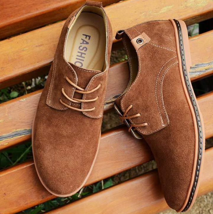Men's Suede Derby Shoes with Lace Closure and Textured Finish