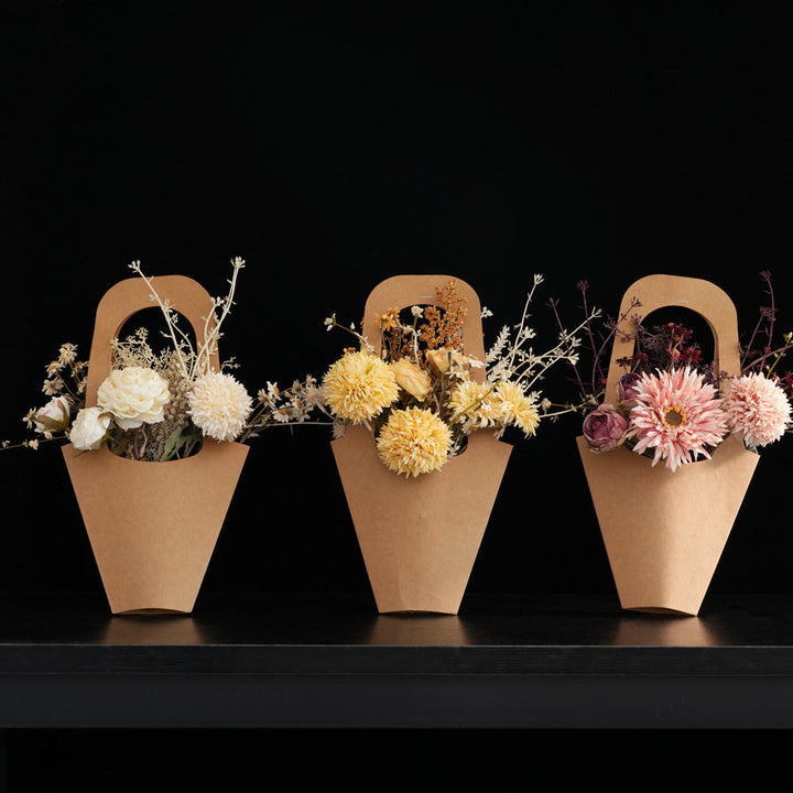 Sustainable Dried Flower Home Accent with Eco-Friendly Packaging