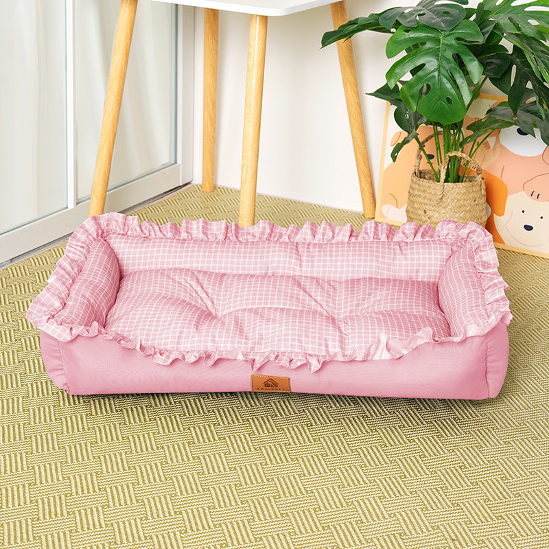 Premium Ruffled Comfort Pet Bed with Washable Cover