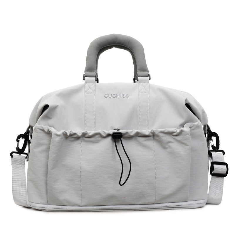 Versatile Weekend Travel Duffle Bag with Adjustable Strap