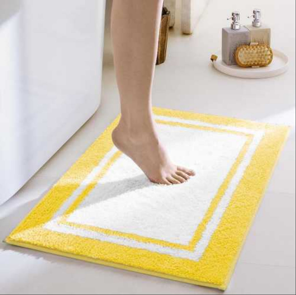 Premium Plush Bathroom Floor Mat with Non-Slip Backing