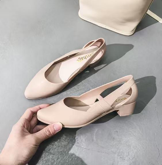 Pointed Toe Block Heel Slip-On Pump with Cutout Details