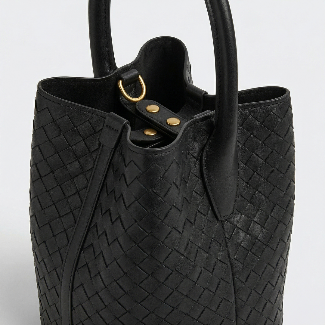 Wren – Woven Sheepskin Leather Shoulder Bucket Bag