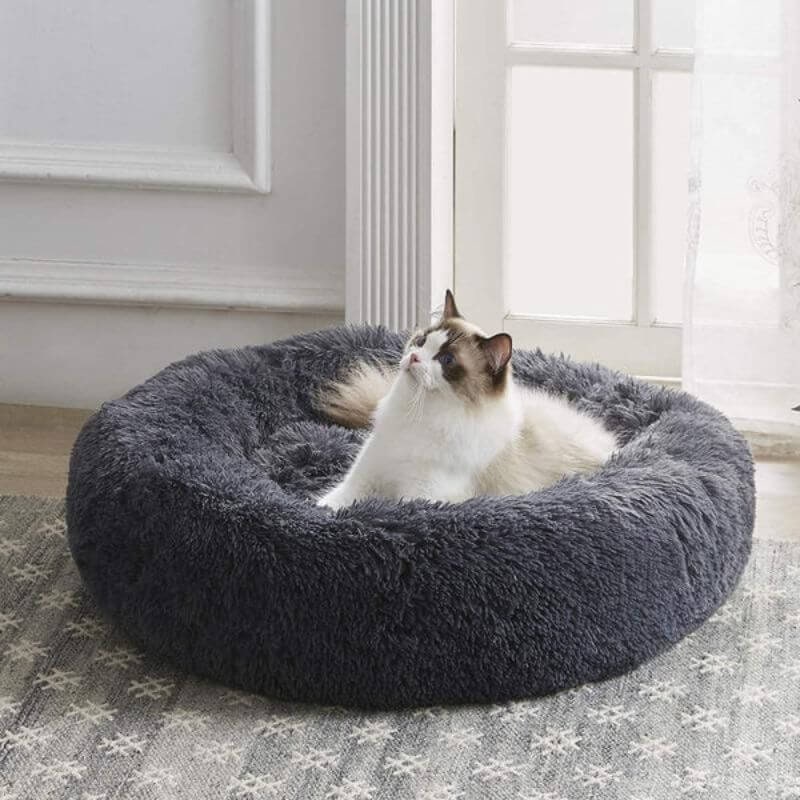 Cozy Round Plush Pet Bed for Cats and Small Pets