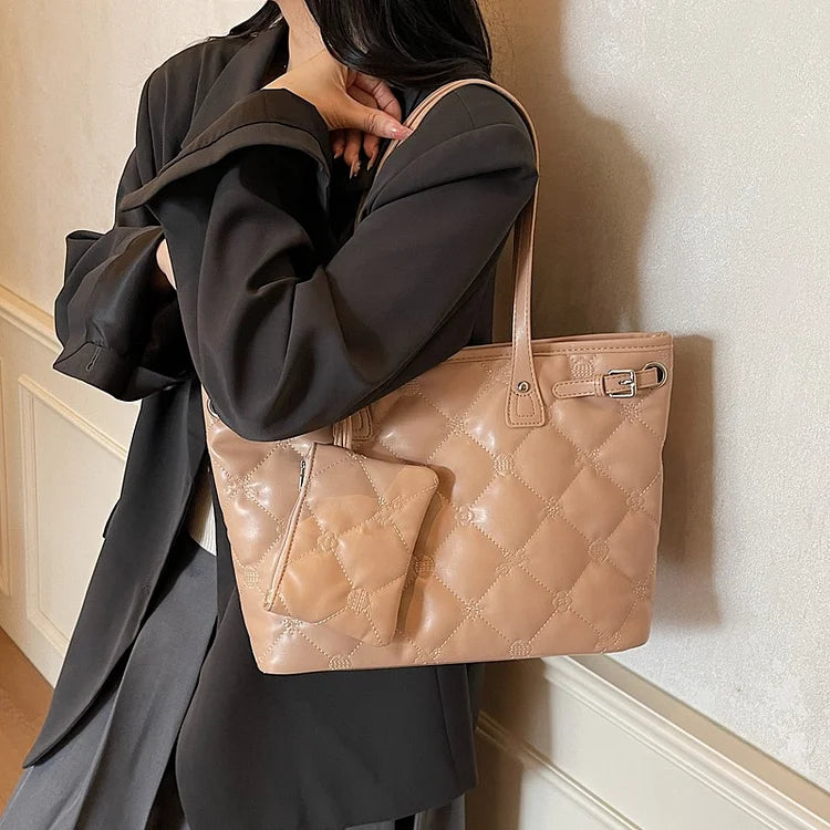 Loria – Quilted Tote Bag with Pouch, Large Shoulder Bag