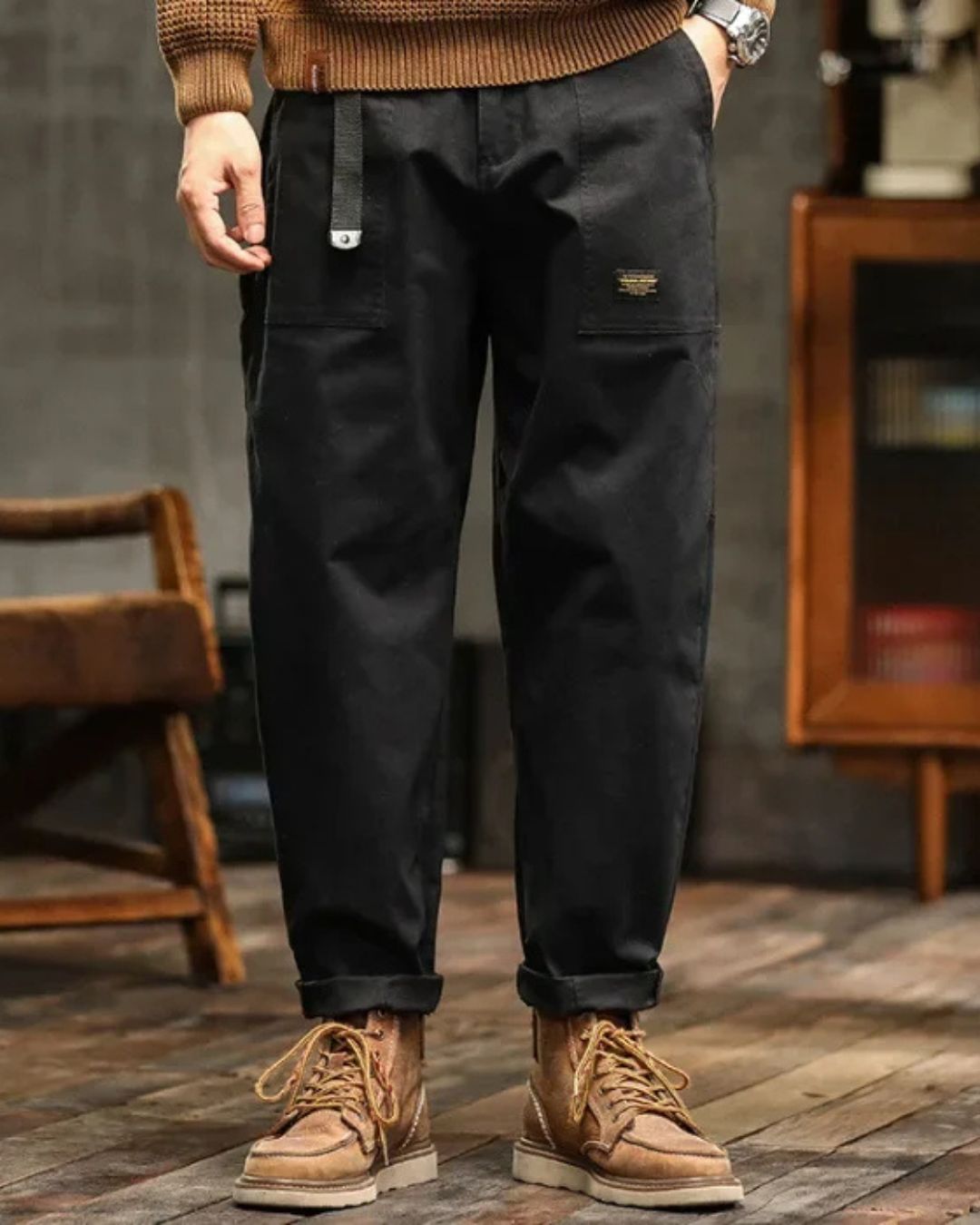 Men's Classic Utility Straight Cargo Pants with Pleated Waist