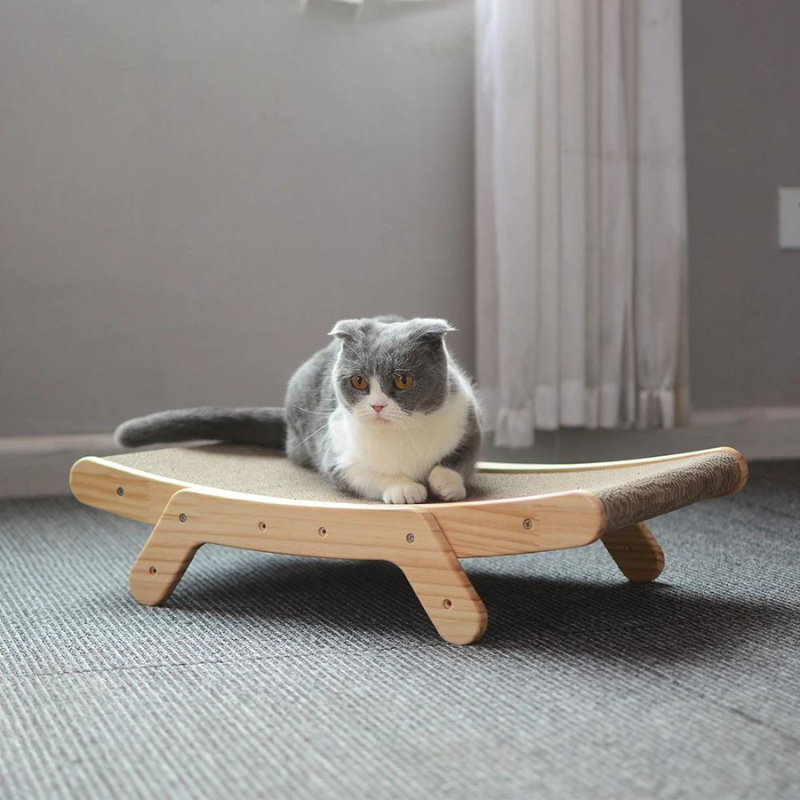 Cat Scratching Ramp Natural Wood Base Play Relaxation