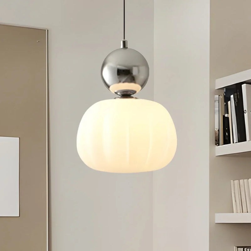Art Deco Pendant Lamp in Cream Shade – Style and Elegance