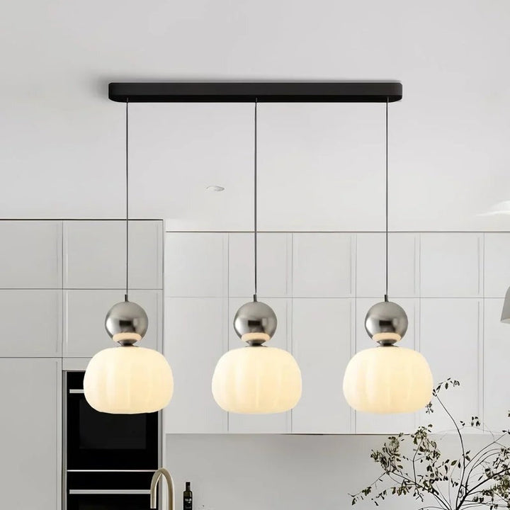 Art Deco Pendant Lamp in Cream Shade – Style and Elegance