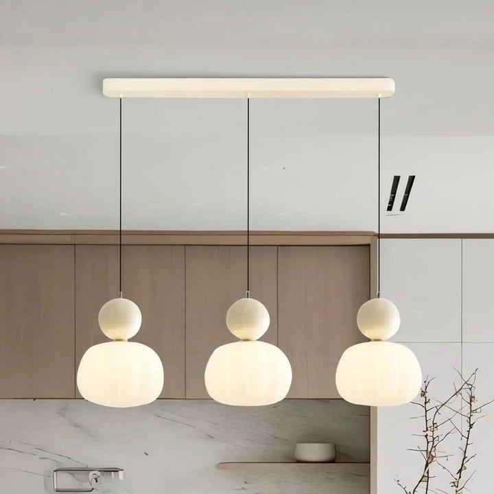 Art Deco Pendant Lamp in Cream Shade – Style and Elegance