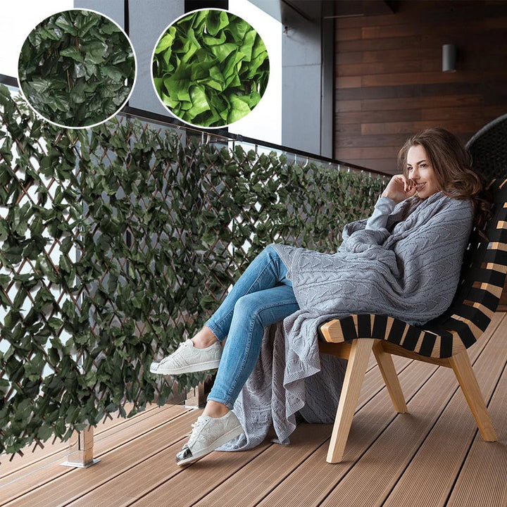 Expandable garden fence with artificial leaves