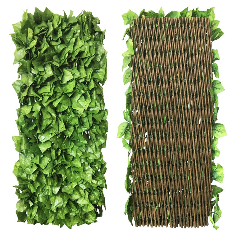 Expandable garden fence with artificial leaves