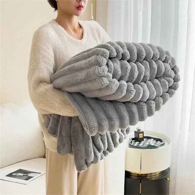 Premium Plush Heated Comfort Blanket - Soft Rabbit Fleece for Ultimate Warmth