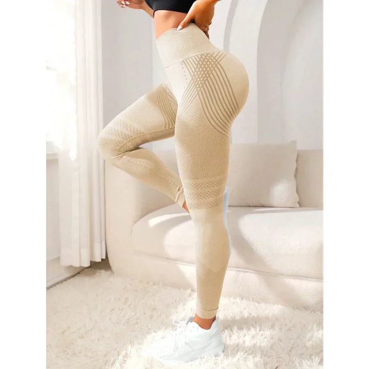 Seamless High-Waist Curve-Shaping Leggings for Fitness and Yoga